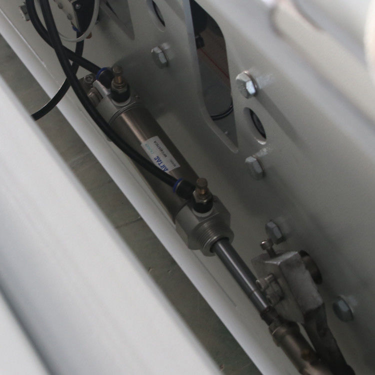Macchina automatica per stirare e piegare abiti Velocità di piegatura 10-50 M/Min 220v/380v