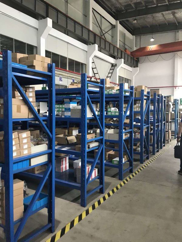 Servizio biancheria da albergo 1.5 KW La macchina per riempire gli asciugamani in 3-7 secondi Automatica