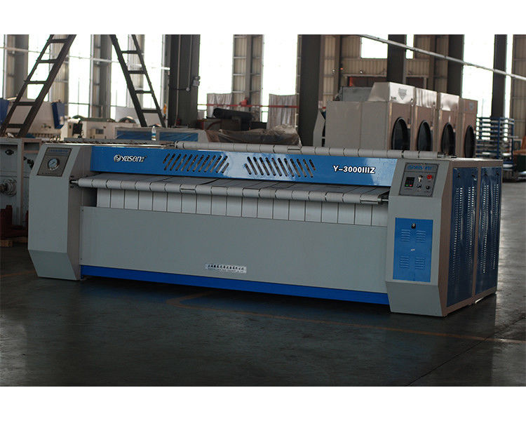 Macchina di stiratura industriale professionale con alimentazione 380/3/50 V/p/Hz 0,75kw
